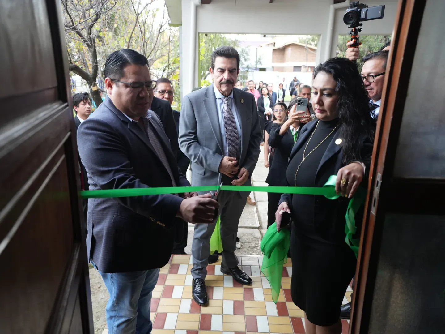 COCHABAMBA: FISCAL GENERAL ENTREGA NUEVAS OFICINAS PARA RÉGIMEN DISCIPLINARIO