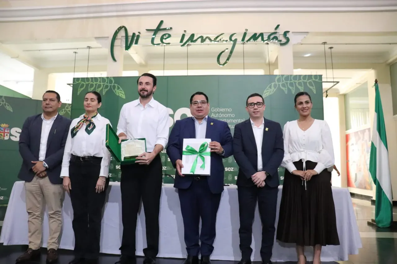 FISCALÍA Y GOBERNACIÓN DE SANTA CRUZ FIRMAN CONVENIO PARA FORTALECER LA CAPACITACIÓN Y ACTUALIZACIÓN