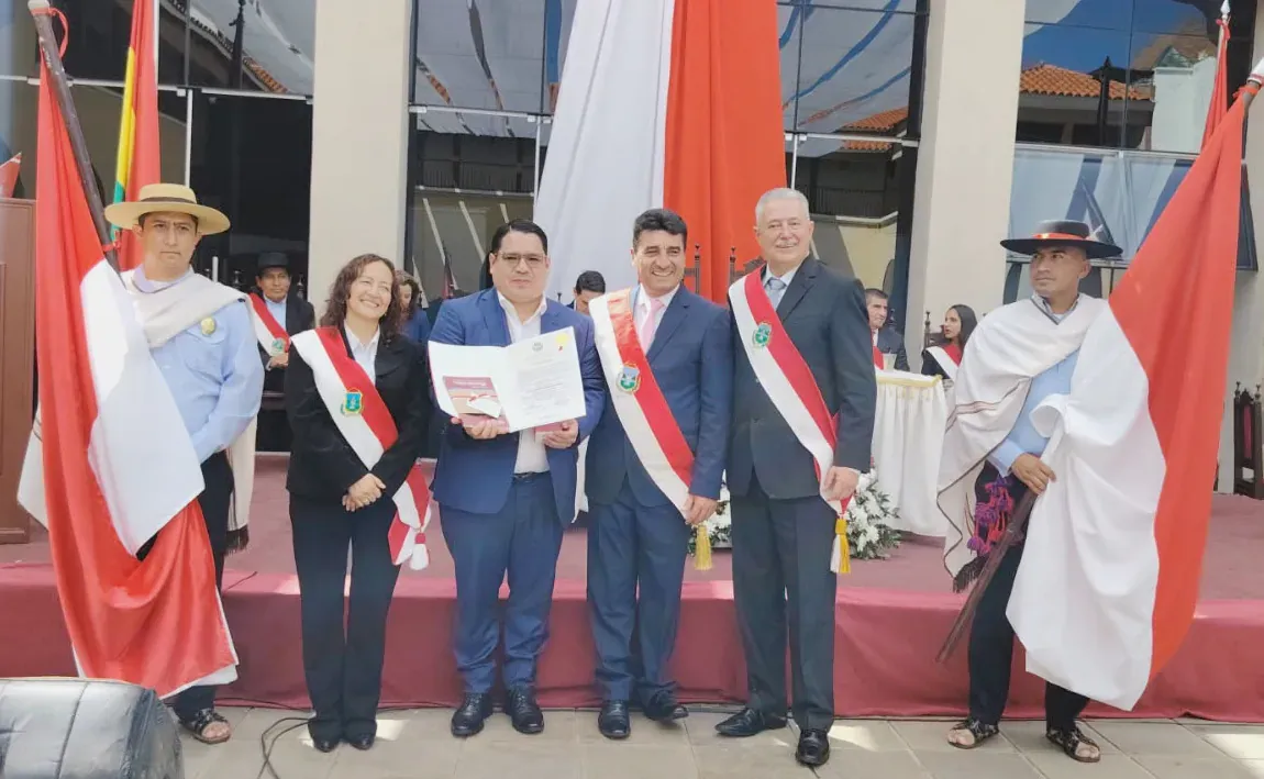 CONCEJO MUNICIPAL DE TARIJA DECLARA HUÉSPED ILUSTRE AL FISCAL GENERAL DEL ESTADO
