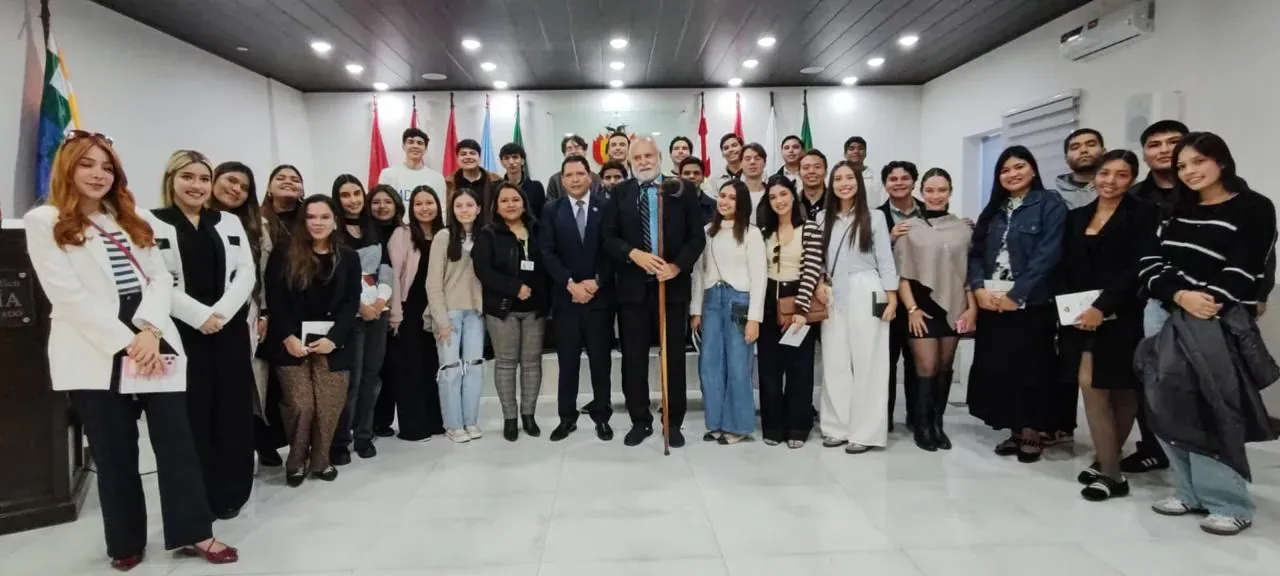 ESTUDIANTES DE DERECHO DE LA UPSA SE INTERIORIZAN SOBRE LAS FUNCIONES DEL MINISTERIO PÚBLICO Y ALCANCES DE LA LEY N°1636
