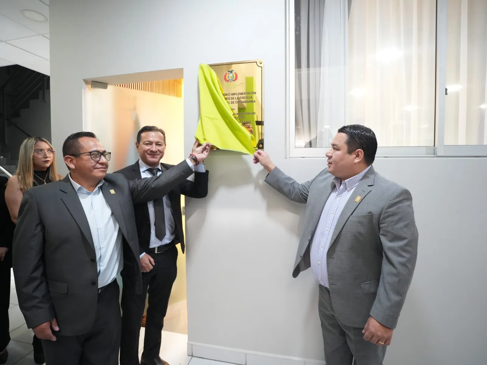 FISCAL GENERAL INAUGURA MODERNO AUDITORIO EN LA FISCALÍA DEPARTAMENTAL DE COCHABAMBA PARA FORTALECER LA CAPACITACIÓN INSTITUCIONAL