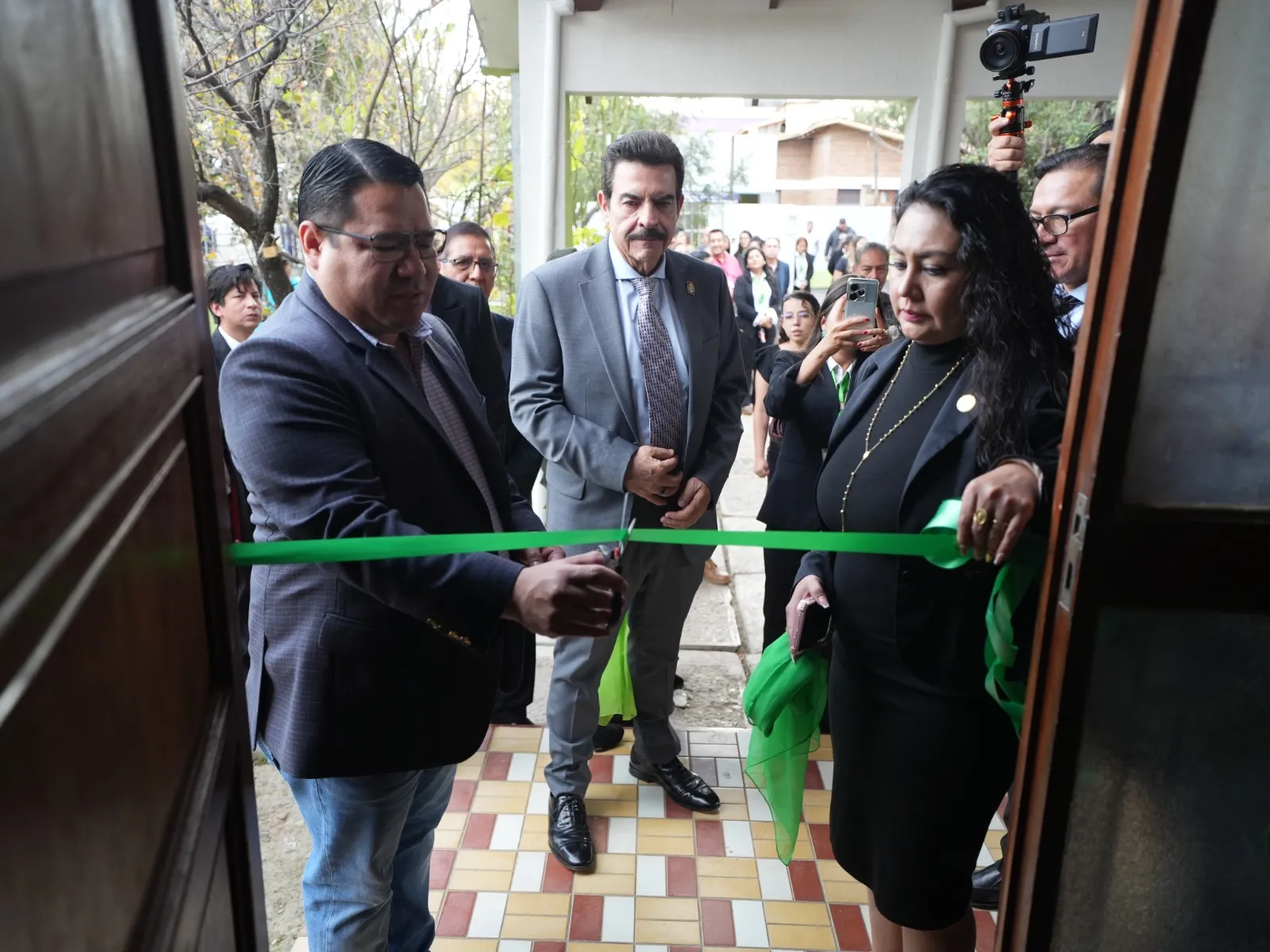 COCHABAMBA: FISCAL GENERAL ENTREGA NUEVAS OFICINAS PARA RÉGIMEN DISCIPLINARIO